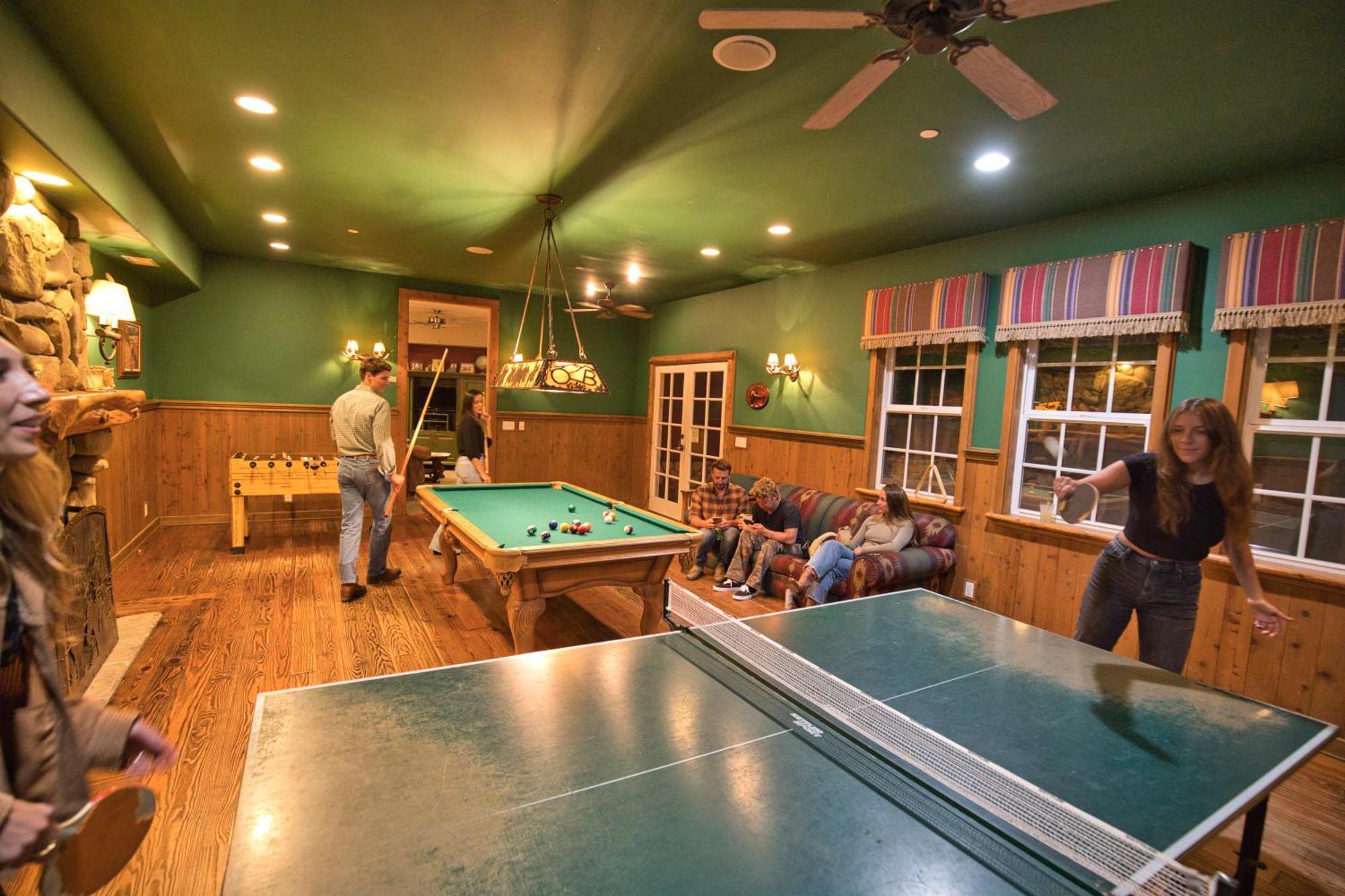 Circle Bar B Guest Ranch Hotel Capitan Exterior photo