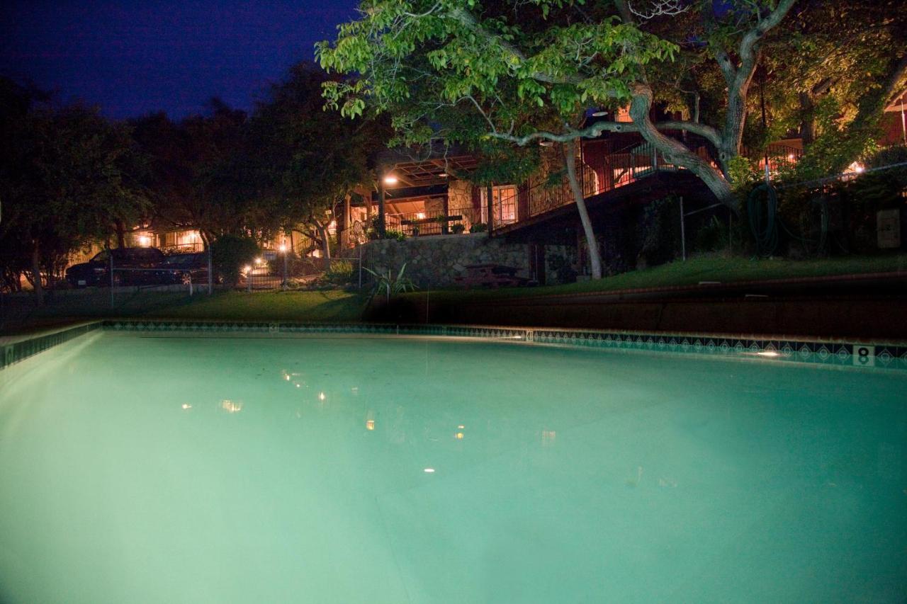 Circle Bar B Guest Ranch Hotel Capitan Exterior photo