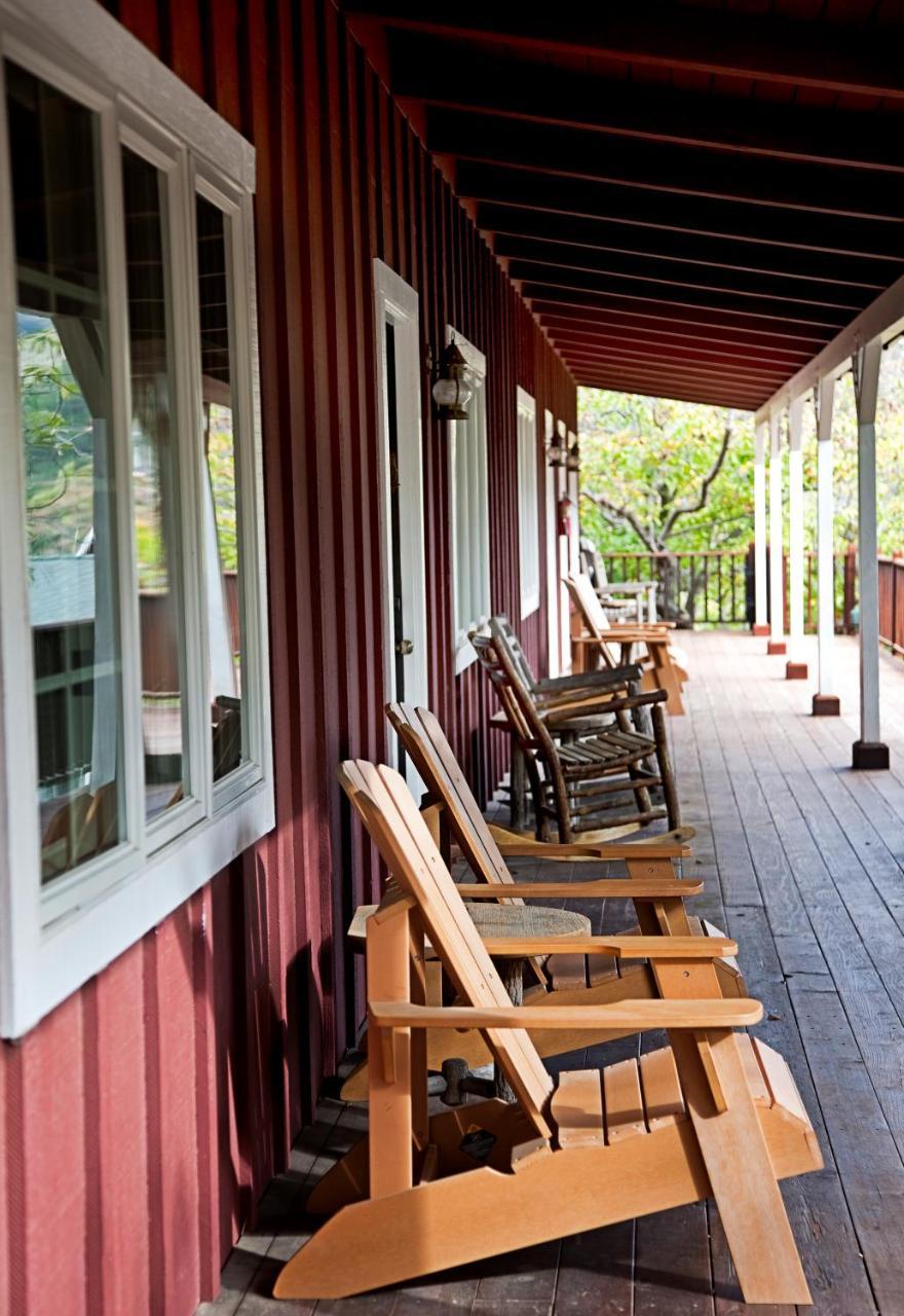 Circle Bar B Guest Ranch Hotel Capitan Exterior photo